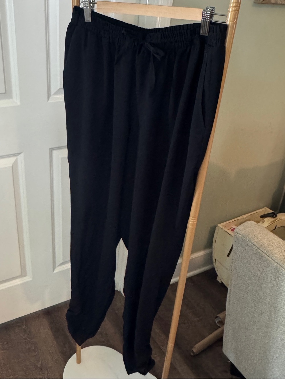 Lane Bryant Black Cropped Pull-On Pants with Drawstring